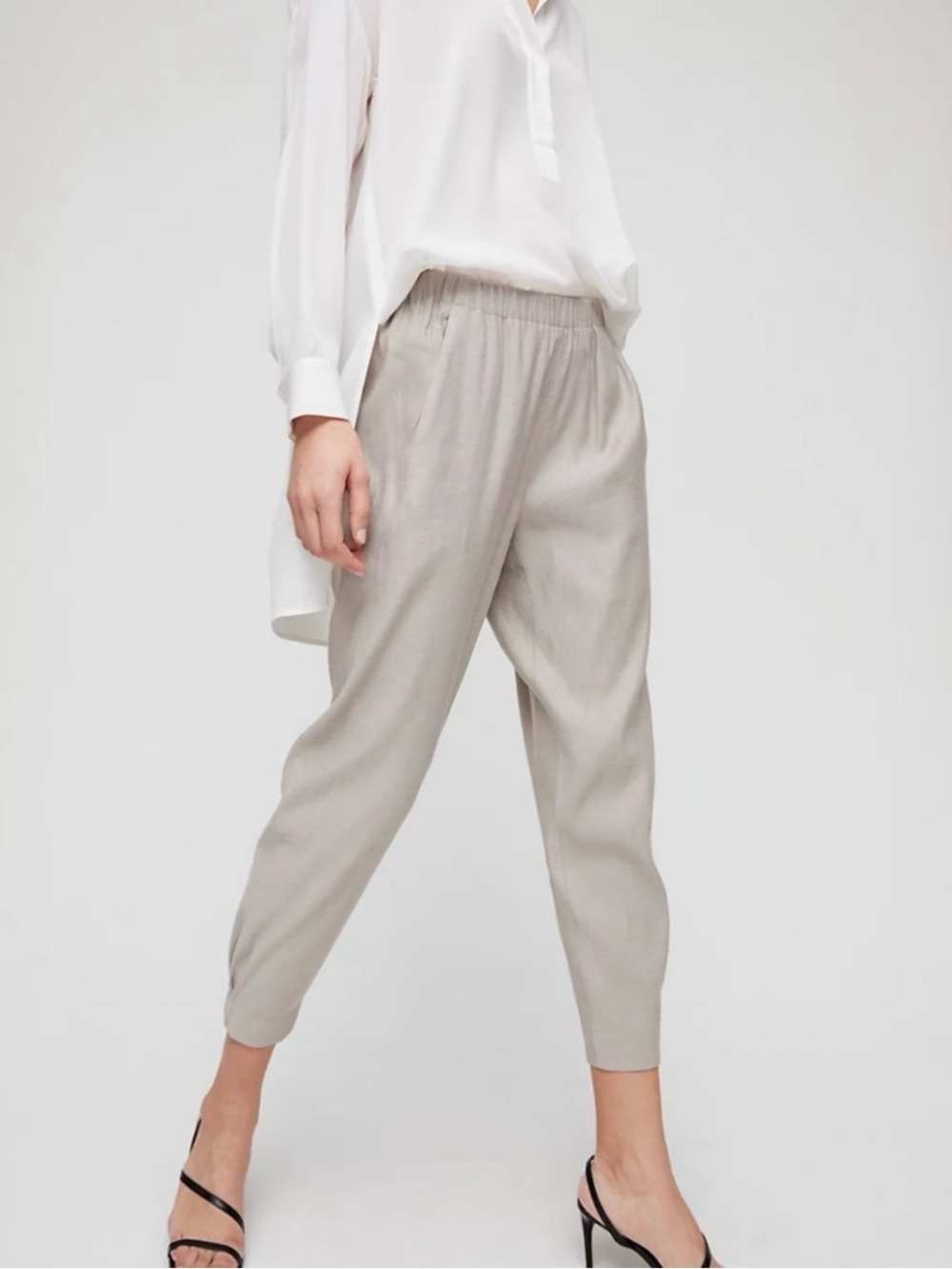 Aritzia Babaton Dexter Cropped Pant pull on Pants S inseams 24”